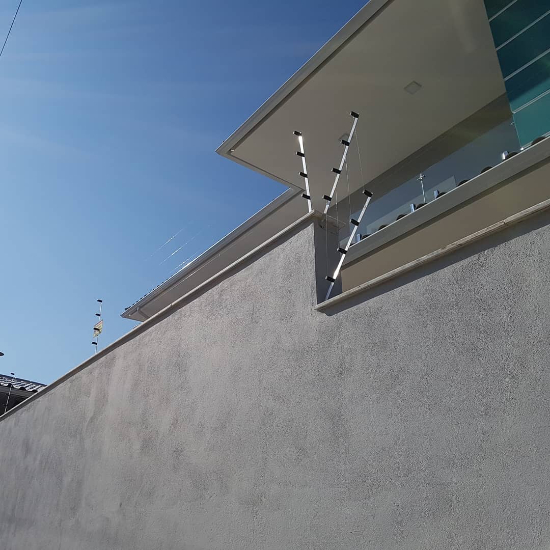 Cercas elétricas não monitoradas: 